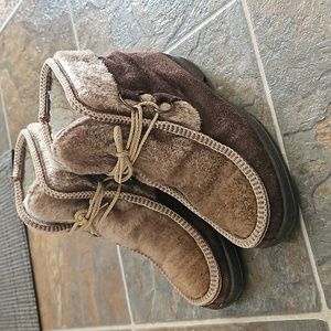 Yodelers Vintage Sherpa Lined Boots